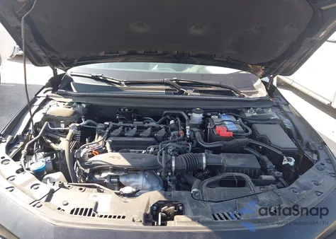 2024 Honda Accord Ex z USA, uszkodzony, nr VIN 1HGCY1F38RA045807